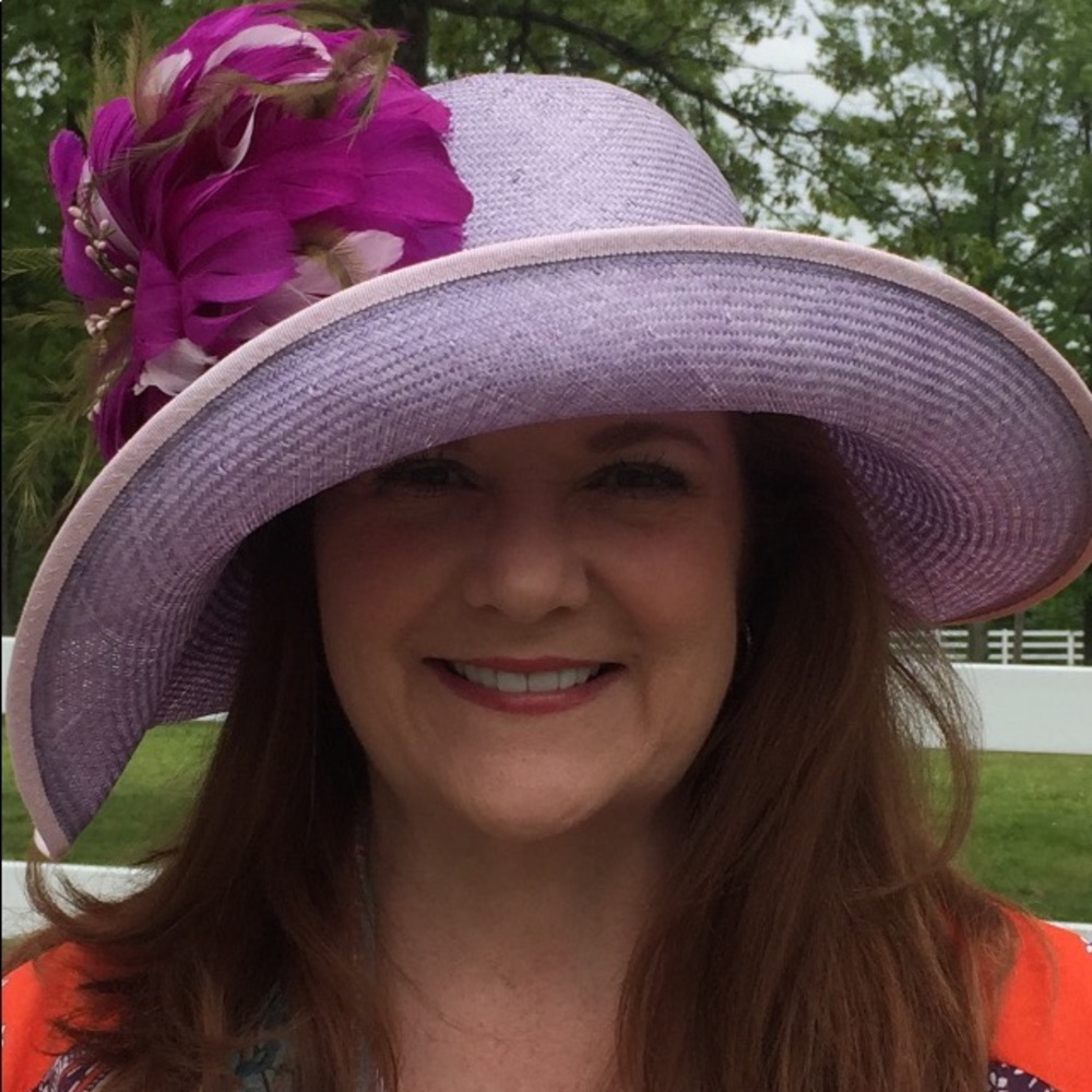 Meet your Posher, Stacy Perry